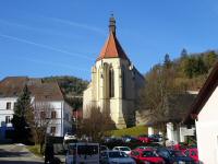  Blick zur Pfarrkirche (Wehrkirche) von Weiten 