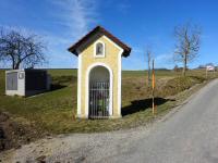  kleine Kapelle am Ortsende von Lohsdorf 