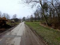 Blick auf die Wanderstrecke am Ortsende von Leithen