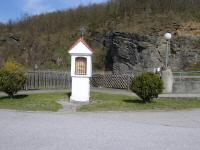 Blick zum Gedenkmarterl bei der Kampbrcke in Kamegg 