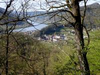 der schne Fernblick zur Pfarrkirche und zum Schloss Spitz an der Donau 