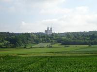  schner Fernblick zur Basilika Maria Dreieichen 