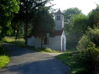 Blick zur Dorfkapelle Untertiefenbach sie ist dem Hl. Vitus geweiht