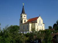 Blick zur Kath. Filialkirche hll. Philipp und Jakob in Glaubendorf 