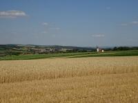 Fernblick zur Filialkirche Glaubendorf und weiter nach Growetzdorf 