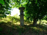  Blick zum Hiatakreuz in der Riede Zwischengraben 