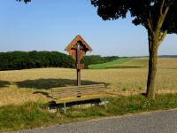  schnes Wegkreuz am Straenrand 