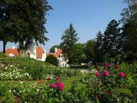  Blick zum Schloss Thalheim 