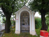  Blick zur Pestkapelle am Venusberg 