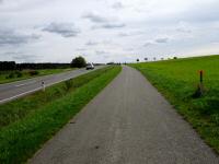 Wanderroute entlang der Waidhofen Bundesstrae (B5) auf der Nebenfahrbahn 