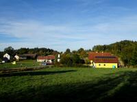 schner Blick nach Hrweix zum Gebude mit der K+L