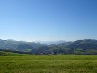 sehr schner Fernblick zum Sengsengebirge und zum Toten Gebirge