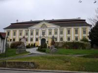  Blick zum schnen Schloss Gobelsburg 