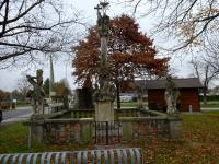 Blick zur Pest-/Dreifaltigkeitssule in Gobelsburg 