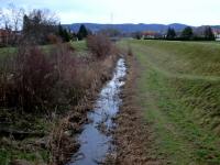  Blick auf das Gewsser Donaugraben 