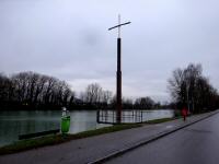  Blick zum Papstkreuz an der Enns 