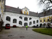der Blick zum barocken Stiegenhaus im Schloss Tillysburg 