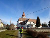 Blick zur Pfarr- und Wallfahrtskirche Maria Fatima in Dro 