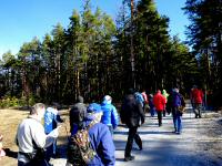 Wanderer beim Abmarsch von der Labestelle 