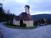  Blick zur St. Anna Kirche in Zitternberg 