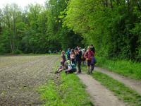  Blick auf die Wanderstrecke mit Gegenverkehr 