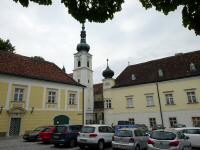  Blick zum Glockenturm der Stiftskirche 