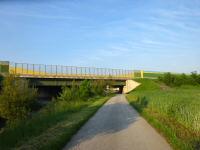 Blick auf die Wanderstrecke bei der West Autobahn (A1) Unterfhrung