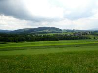 schner Fernblick nach Mayerhofen und zum Andorfer Leiten 