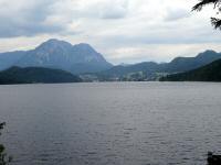 sehr schner Fernblick ber den Altausseer See zum Hoher und Niederer Sarstein