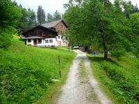 Blick auf die Wanderstrecke bei der Gehftgruppe Tanner 