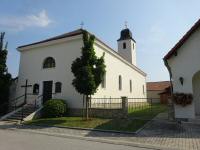 Blick zur Kath. Pfarrkirche hl. Helena in Hollern 