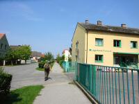 Wanderroute entlang der Bahnstrae in Petronell-Carnuntum 