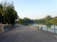 Wanderroute auf dem Pappelweg entlang des Schlossteichs 