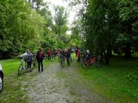 Blick zu der Labestelle fr Radfahrer und Wandererb bei der Fischerwiese