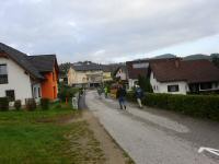 Blick auf die Wanderstrecke in der Siedlung Ritterkamp