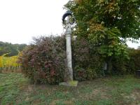 Blick zur Skulptur Maria Himmelsknigin mit Kind (1690) - in der Riede Haseneck