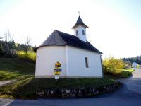  Blick zur Ortskapelle von Reichenau am Freiwald 