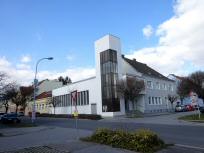  Blick zur Dreieinigkeitskirche Korneuburg - evang. 