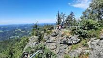  Blick zum Plateau von der Burgsteinmauer 