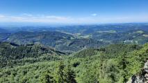 nochmals der herrliche Fernblick von der Burgsteinmauer