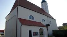  Blick zur Kath. Pfarrkirche hl. Laurentius 