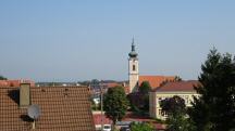 Fernblick zur Kath. Pfarrkirche hl. Rupert in Traismauer 