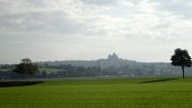  Fernblick zur Burg Kreuzenstein 