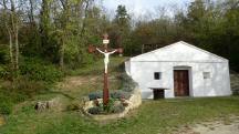  schnes Kreuz am Ende der Kellergasse Seebarn 