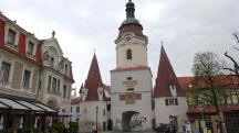 Blick zum Steiner Tor  - Wahrzeichen der Stadt Krems/Donau
