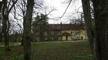 Blick zum Schloss Leutzmannsdorf 