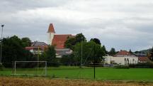 nochmals der Blick zur Katholische Pfarrkirche hl. Petronilla in Kapelln 