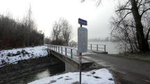 Blick zum Bach "Donaugraben" bei der Einmndung in die Donau 
