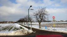 Blick auf die Wanderstrecke beim "Trinkbrunnen" der EVN an der  Gustl-Schmidt Allee 