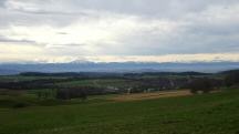 sehr schner Fernblick nach Dlla und weiter zu den Voralpen mit  dem tscher